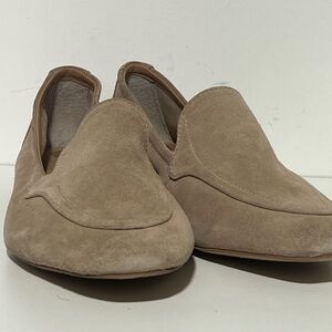 Vince Camuto Women’s size 9 Suede Slip-On Loafers in Taupe
